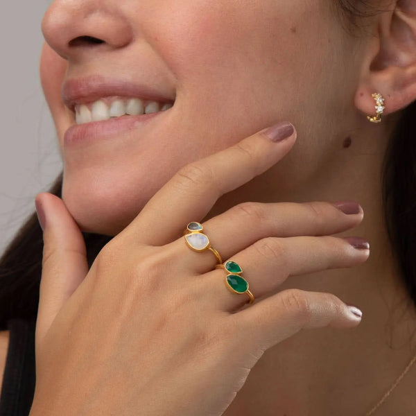 Lágrima de la Tierra – Anillo de Ónix Verde