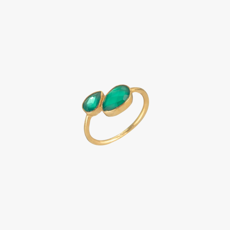 Lágrima de la Tierra – Anillo de Ónix Verde